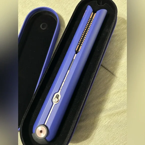 Dyson Corrale Straightener - Picture 3 of 16